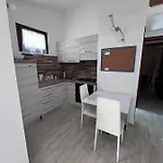 Sa Domu Nosta E Un Appartamento. *